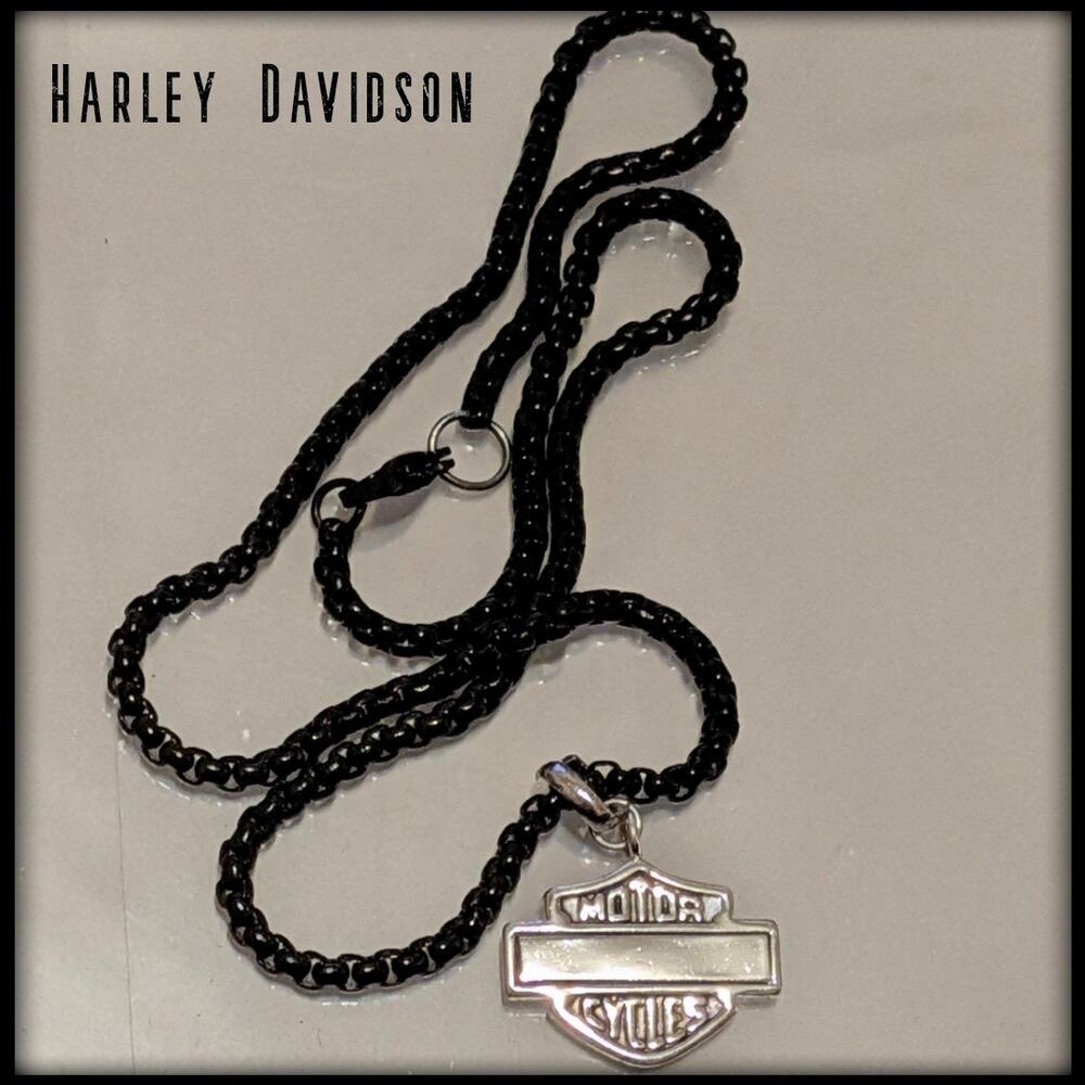 HARLEY DAVIDSON MOTORCYCLES Bar & Shield Charm Bracelet Stainless Steel Chain